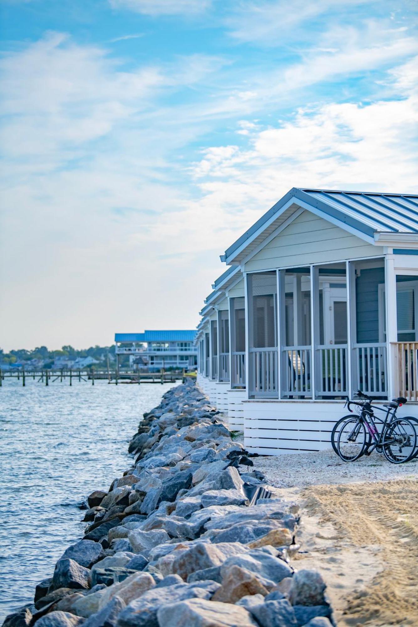 Blufin Bungalows & Marina ชินโคทีก ภายนอก รูปภาพ