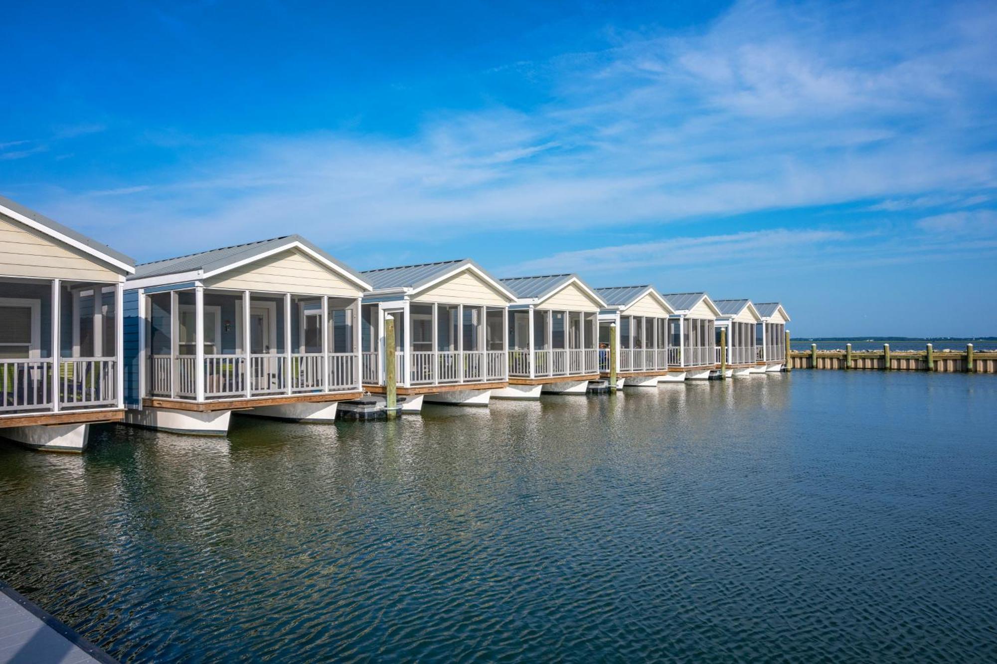 Blufin Bungalows & Marina ชินโคทีก ภายนอก รูปภาพ
